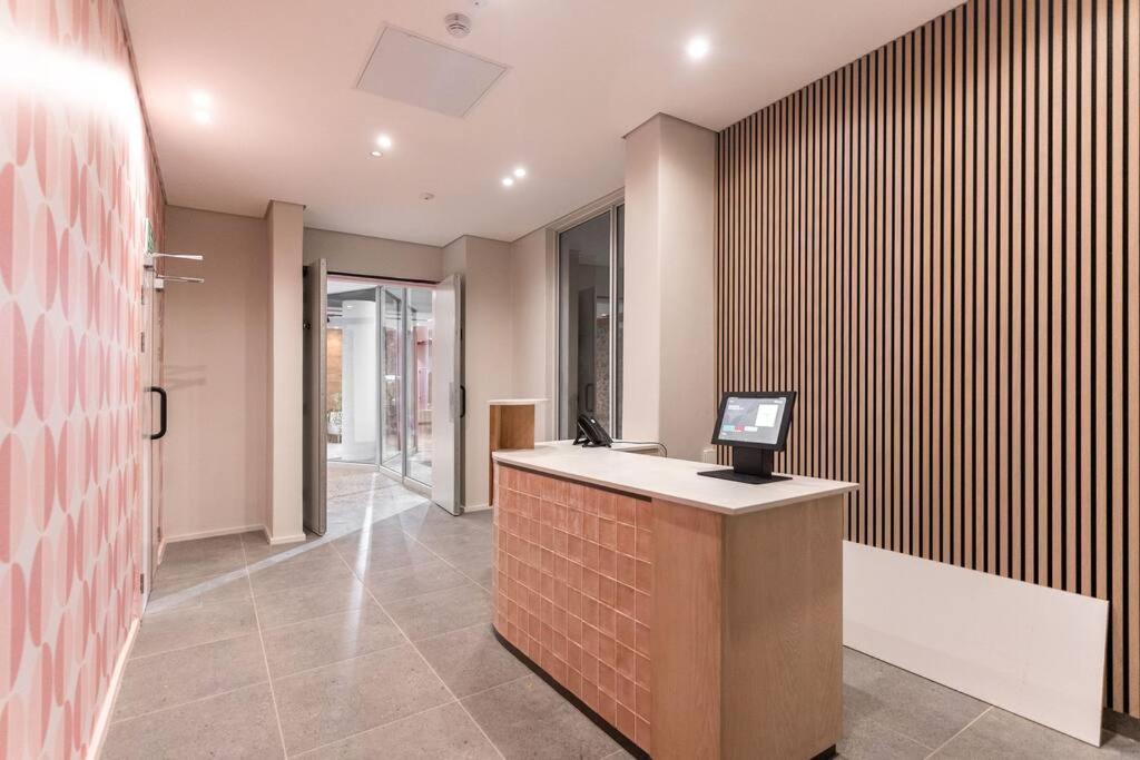 Apartment The Rose 605: Centre Studio With Views Cape Town
