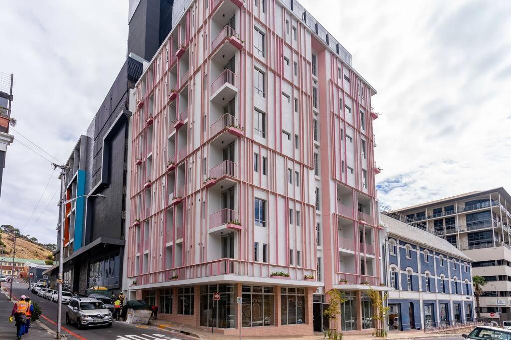 Apartment The Rose 605: Centre Studio With Views *
