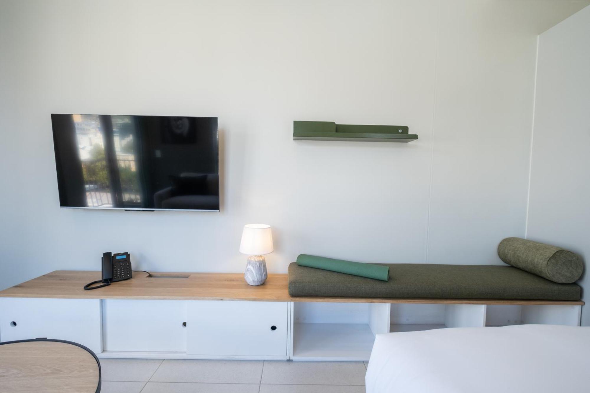The Rose 605: Centre Studio With Views Apartment Cape Town