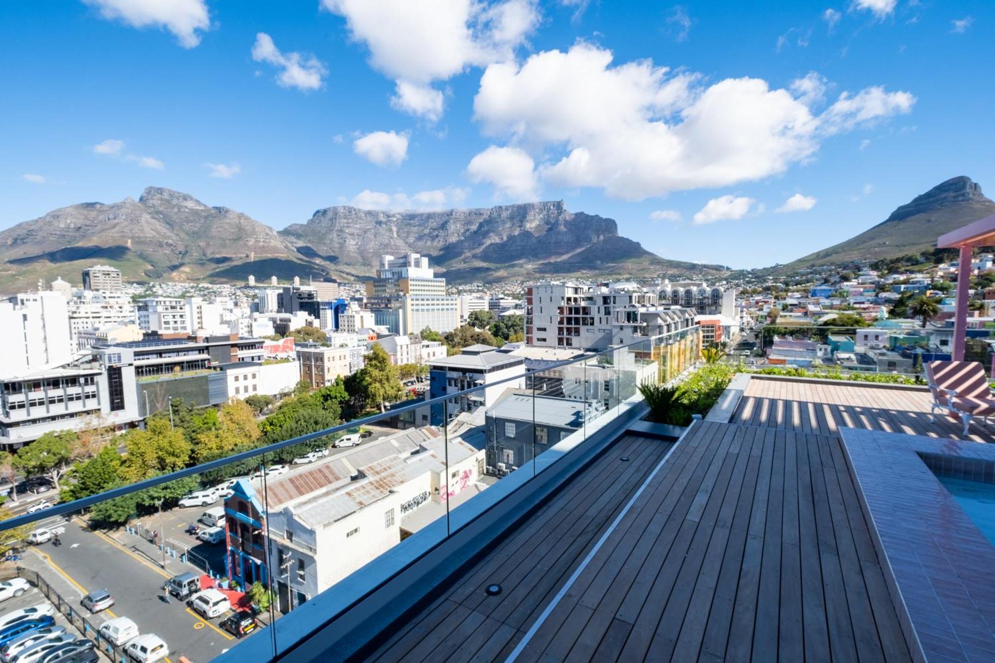 Apartment The Rose 605: Centre Studio With Views Cape Town