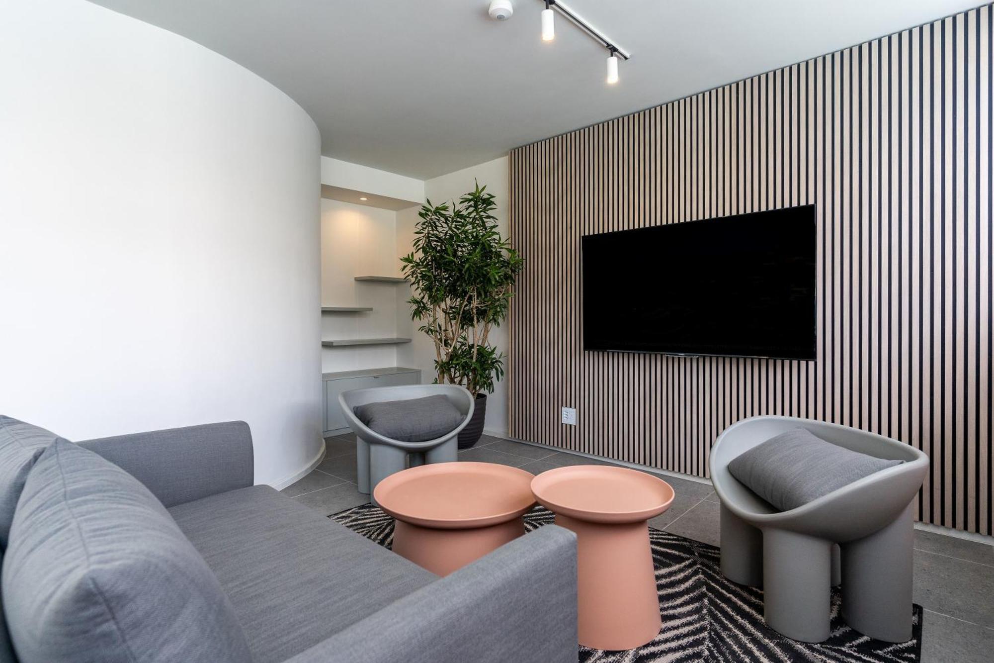 The Rose 605: Centre Studio With Views * Cape Town