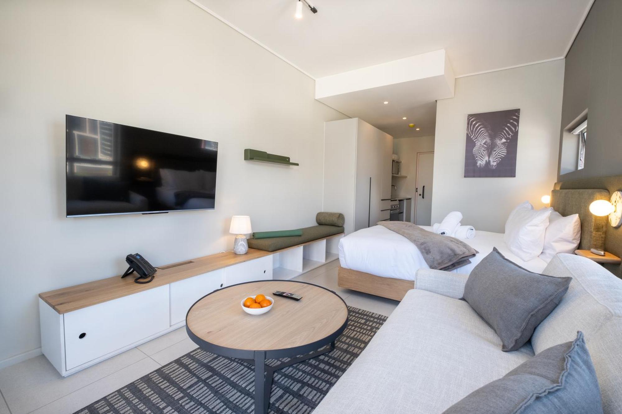 Apartment The Rose 605: Centre Studio With Views *