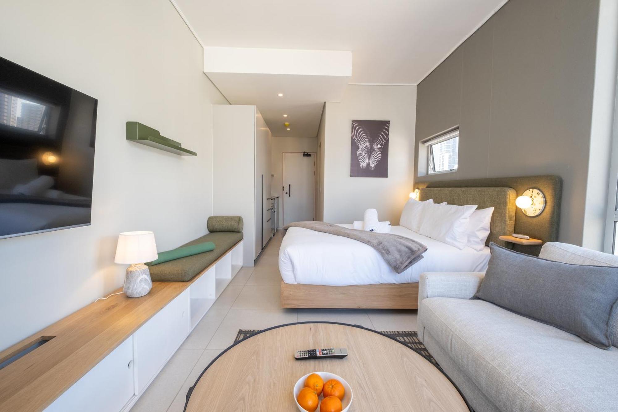 The Rose 605: Centre Studio With Views * Cape Town